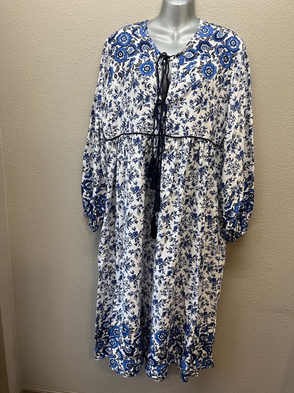 R. Vivimos  midi dress size XL